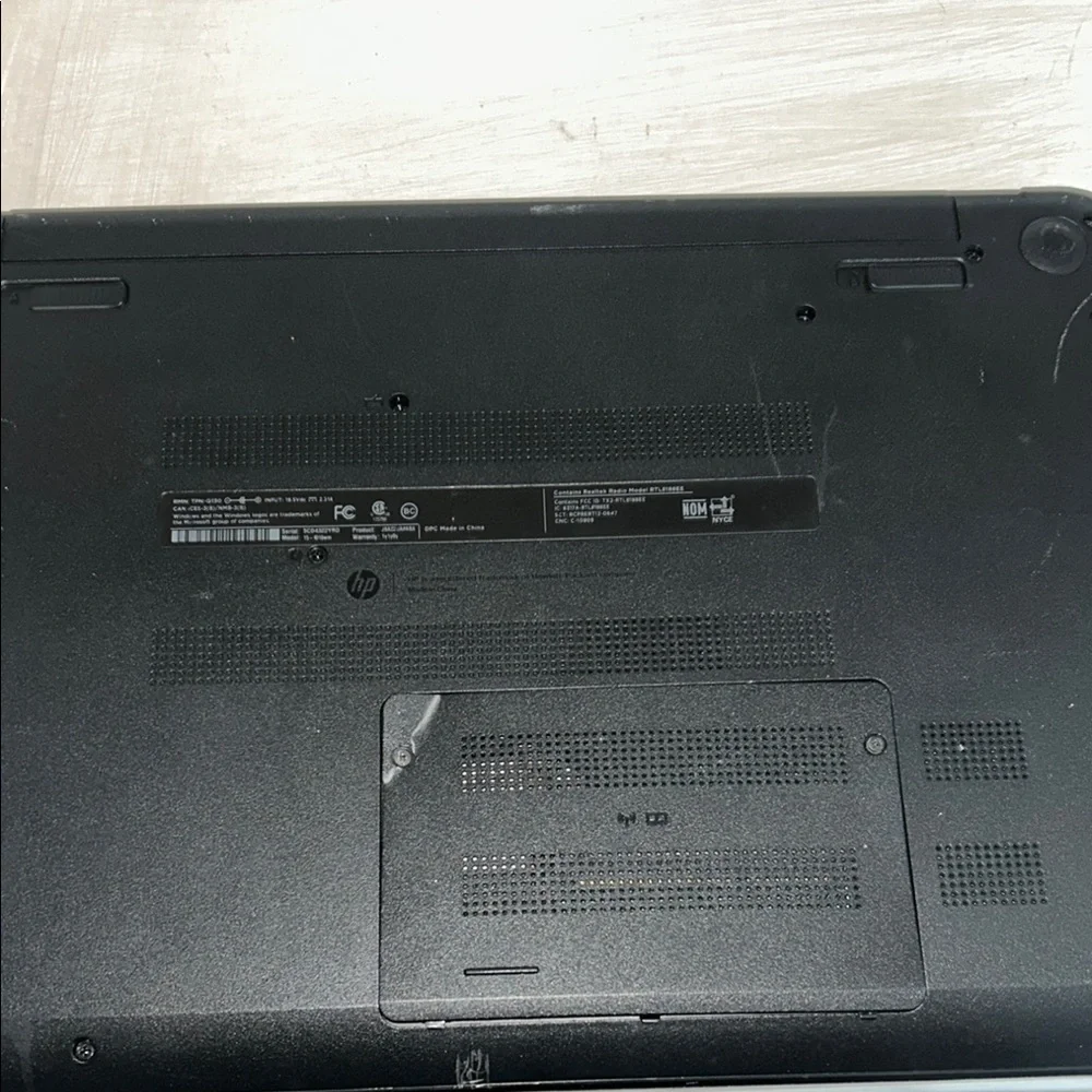 HP Black Touchscreen Laptop with Full Keyboard Numeric Keypad Model: 15-1010wm